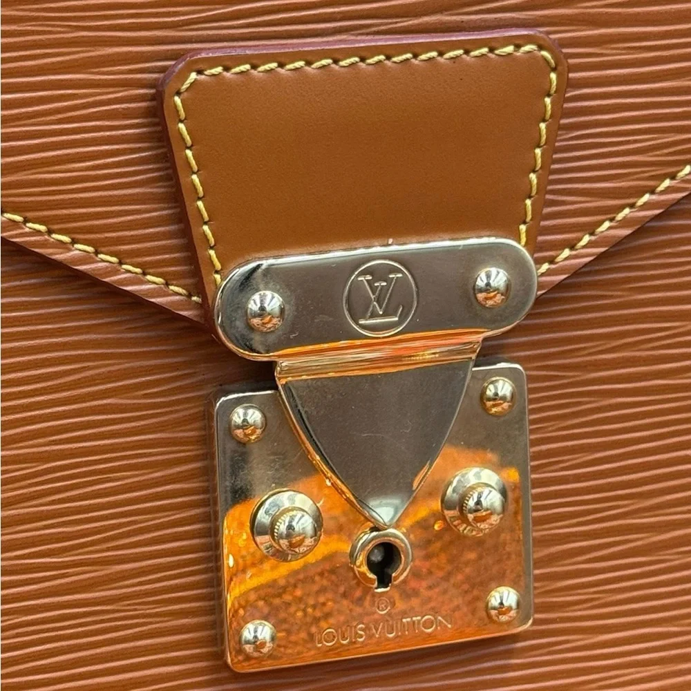 Louis‎ Vuitton Leather Briefcase